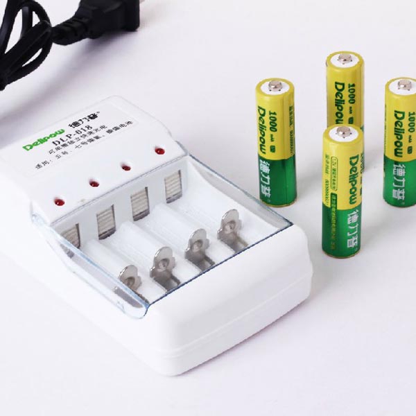 4X AA 1000Mah Battery + Charger For Hubsan X4 H107D Transmitter