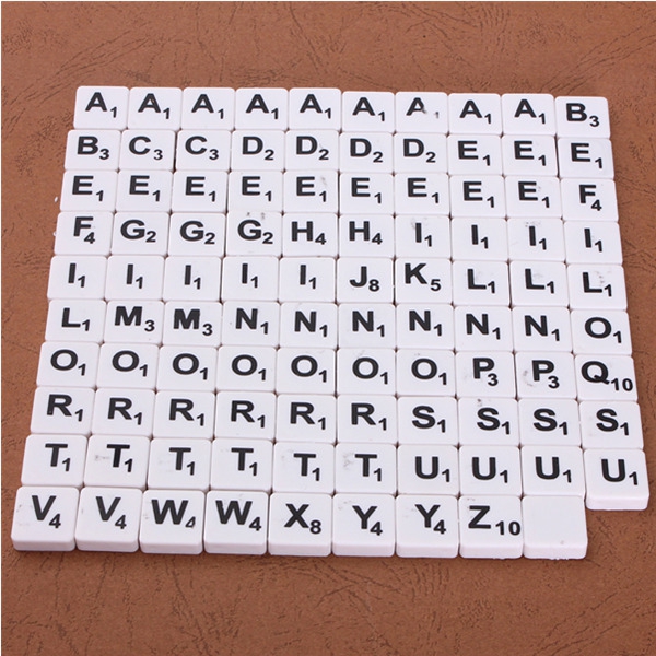 100pcs Scrabble Tiles English Letters Black / White Font For Kids