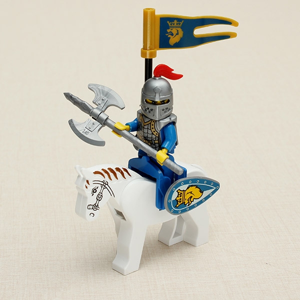 Enlighten Lion King Knight Castle Royal Knight Building Blocks Toy NO.1009